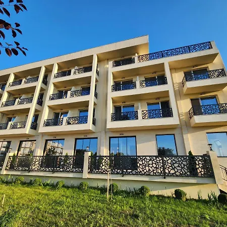 Lotus ホテル プリモルスコ