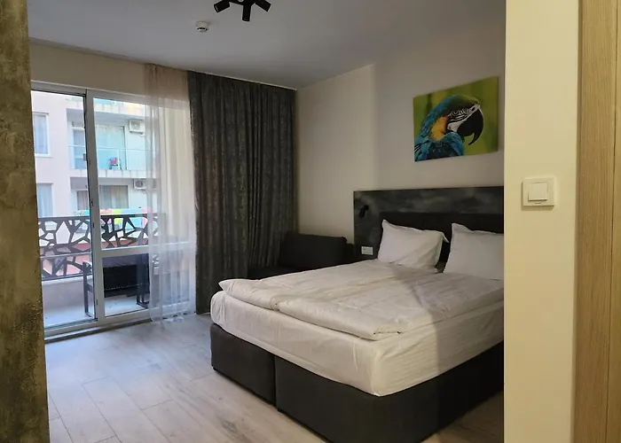 Lotus プリモルスコ