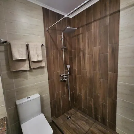 Lotus Hotel 2*
